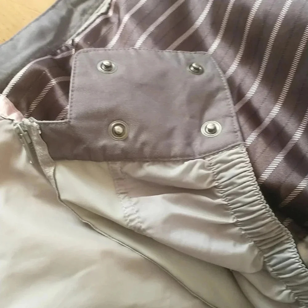 Used Burton Women's Jacket - Picture 16 of 16